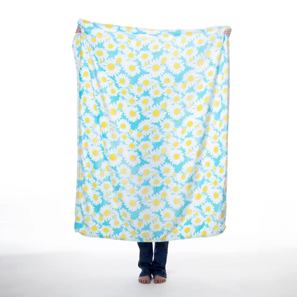 Carstens Cozies Flower Power Tavel Blanket